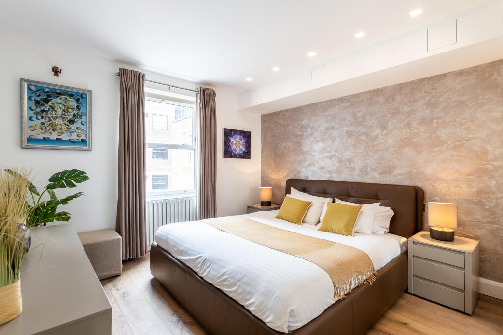 Apartment in London - More