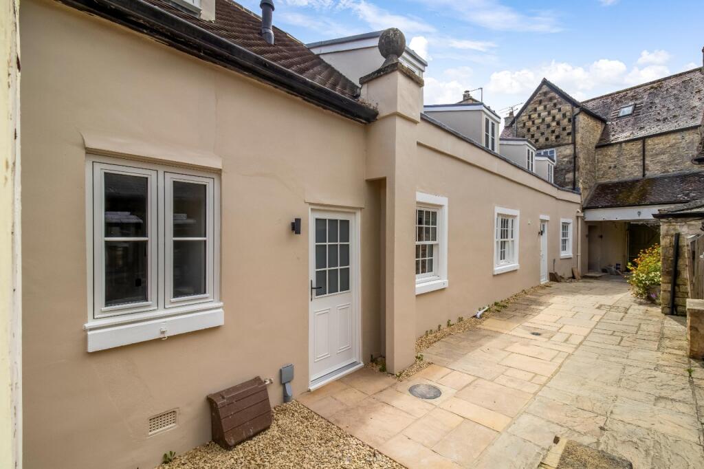 Main image of property: High Street, Lechlade, Gloucestershire, GL7