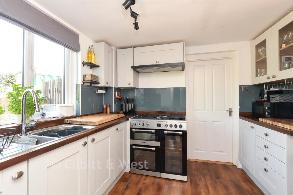 House in Reigate and Banstead, Surrey - View 3