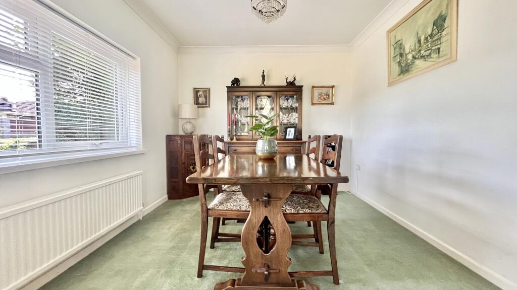 Highfield Close, Taunton, Somerset photo 4