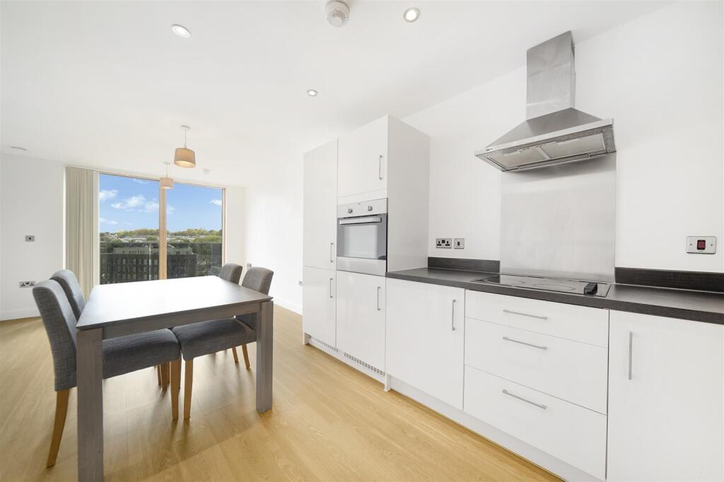 Apartment in London - View 4