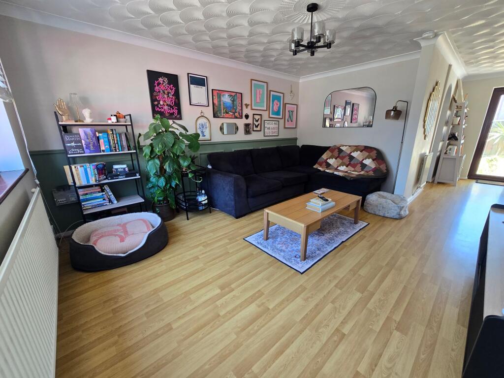 House in Bridgend, Brackla