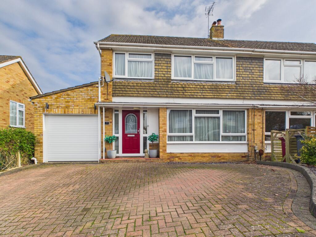Main image of property: Berkshire Drive, Tilehurst, Reading, RG31