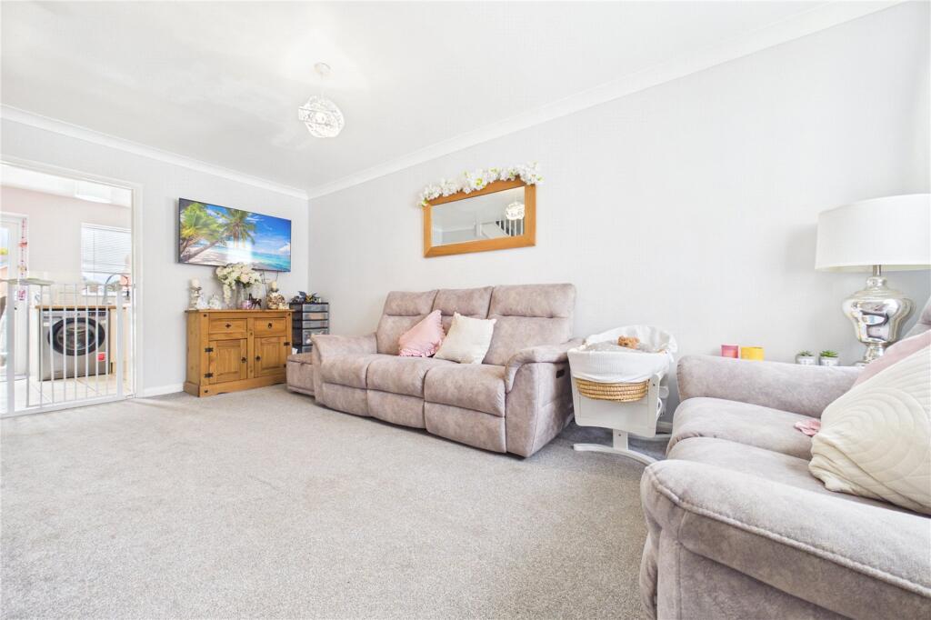 House in Burghfield - View 4
