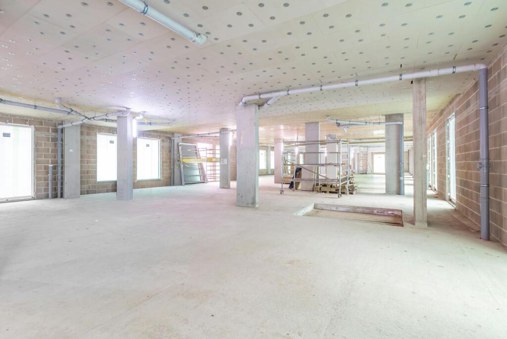 13249_Hilldene_Ave_RM3.jpg