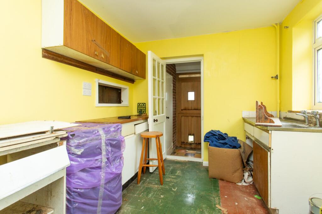 Grove Road, Preston, Canterbury, Kent, CT3 photo 3