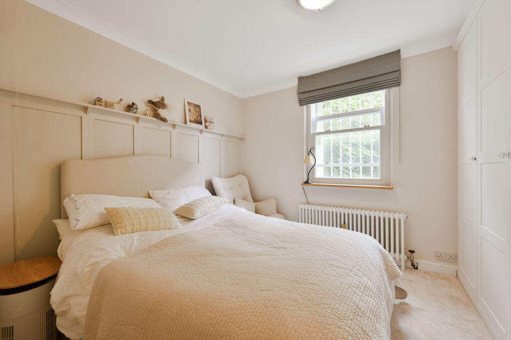 Apartment in London - More