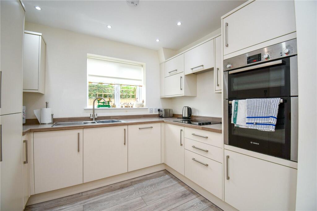 Briar Drive, Heswall, Wirral photo 4