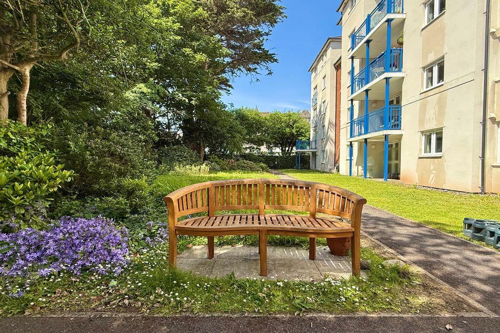 Apartment in Weston-super-Mare, North Somerset - View 2