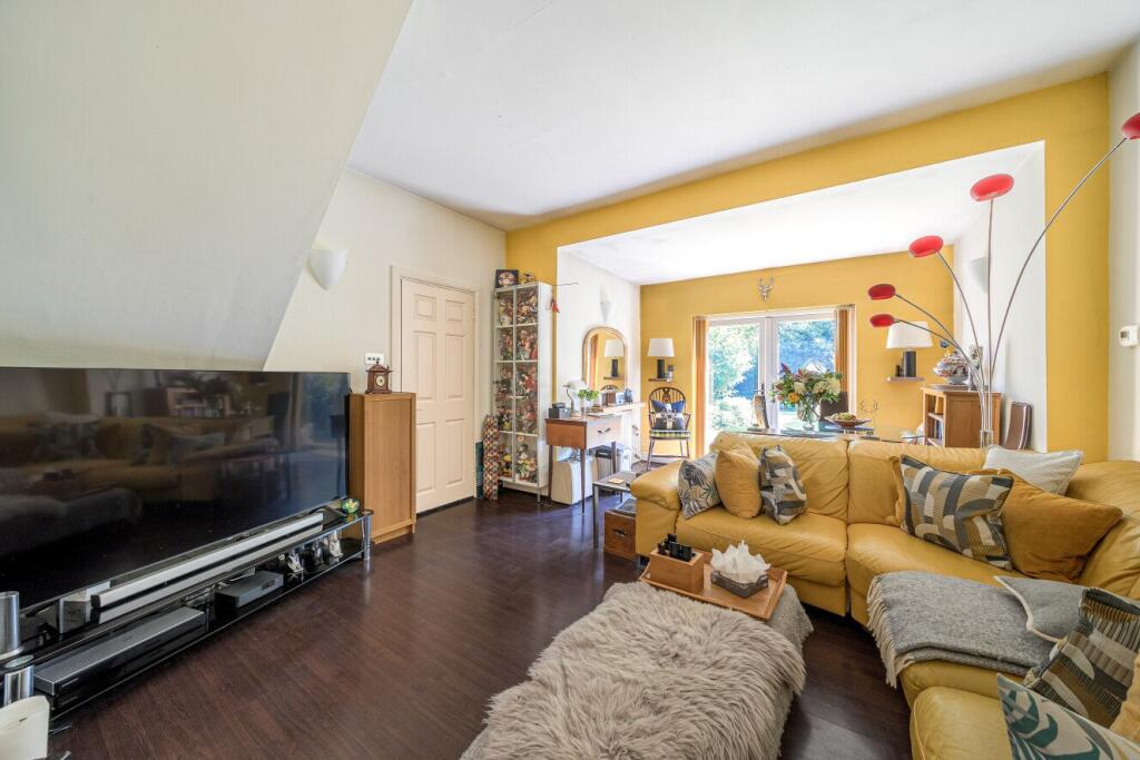 House in London - View 4