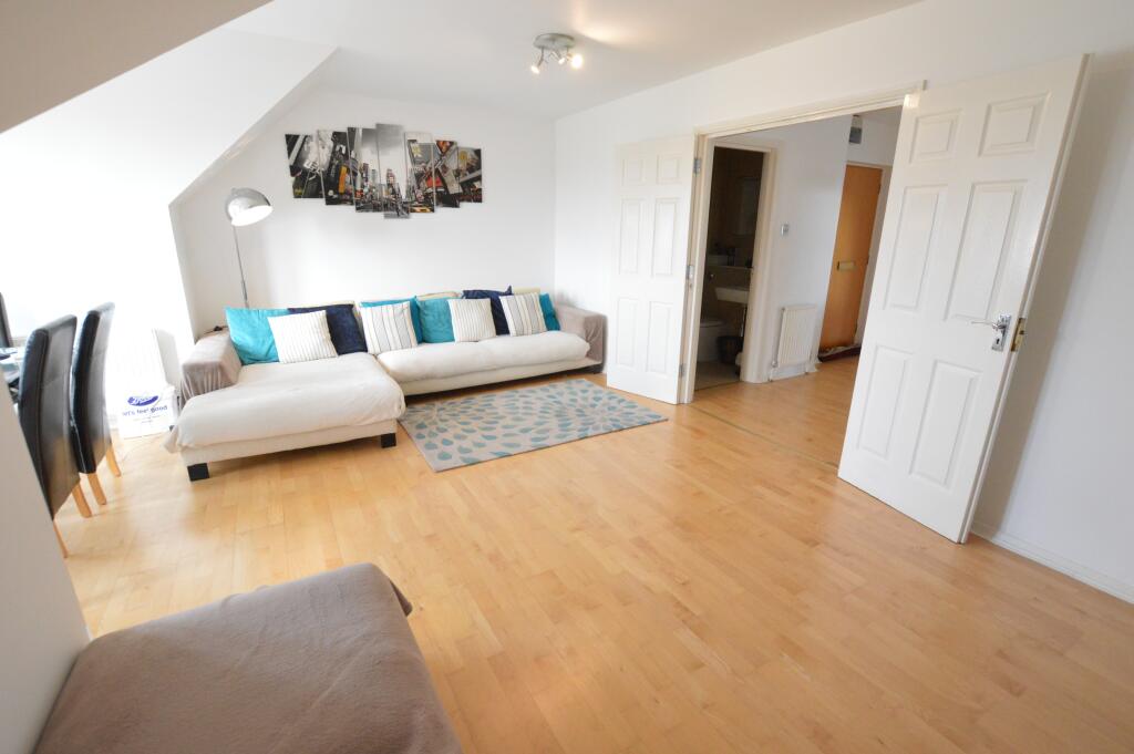 Apartment in St Albans - More