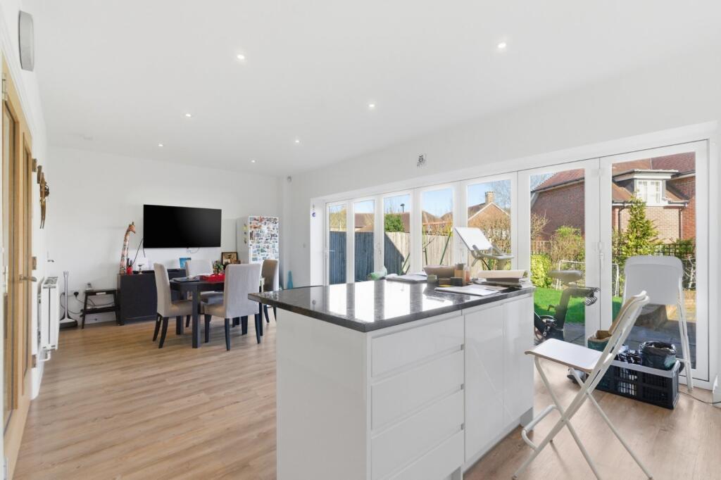 Additional image 2 of The Green, Kings Park, St. Albans, Hertfordshire, AL3