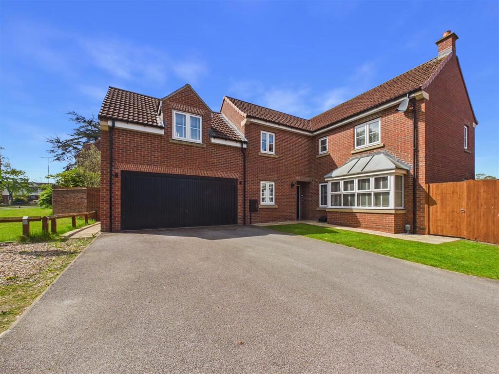 Main image of property: Yew Close, Hessle