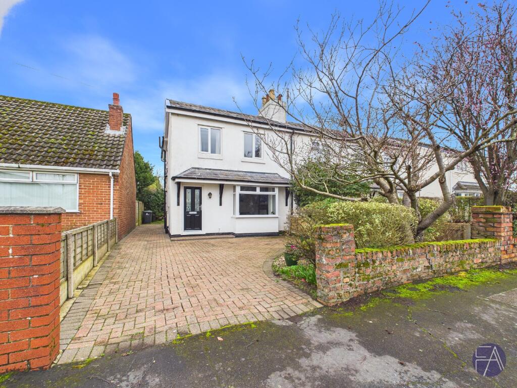 Main image of property: 4 Rose Cottage, Deansgate Lane North, Formby, Merseyside, L37 7ER