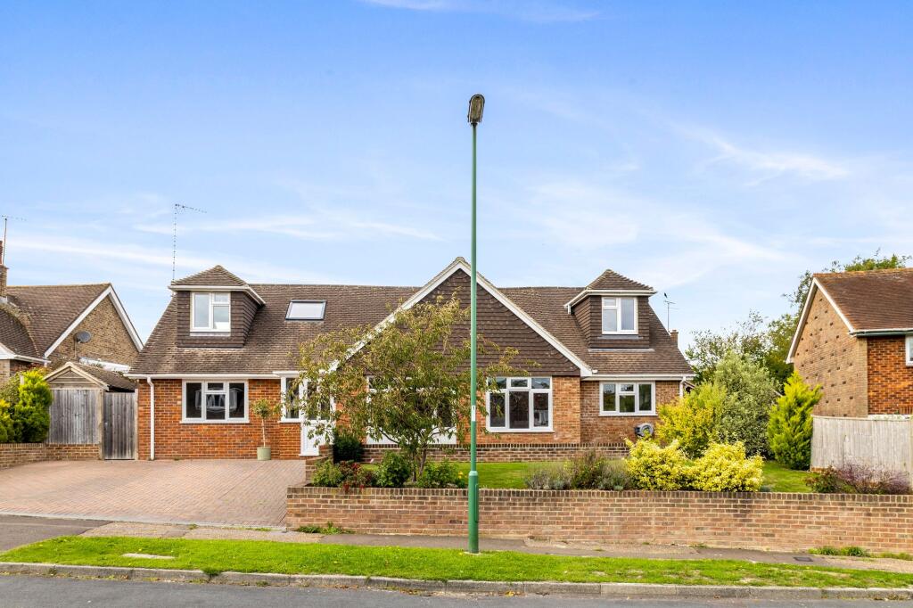 5-bed detached on Penlands Rise, Steyning, BN44, £875,000
