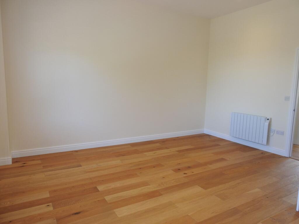 Apartment in Ipswich - More