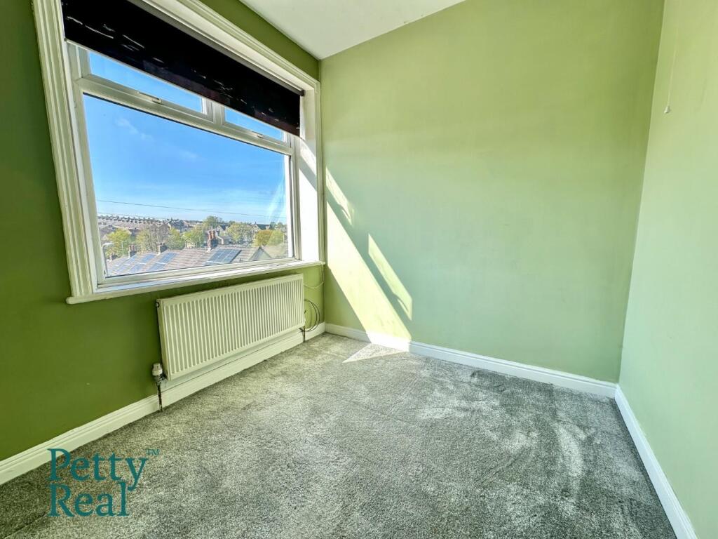 House in Pendle, Lidgett, Colne - More