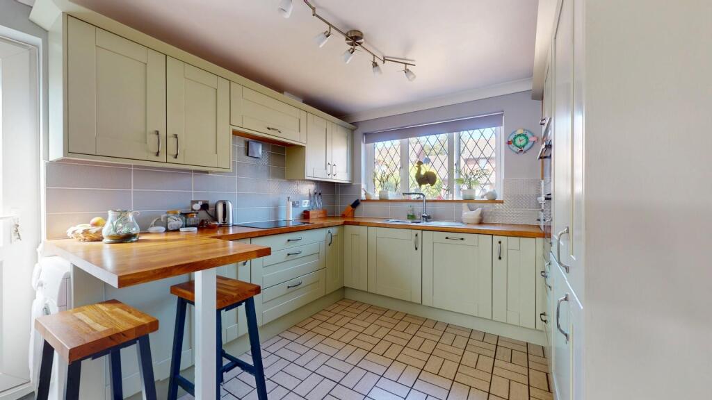 House in Dartford - View 5