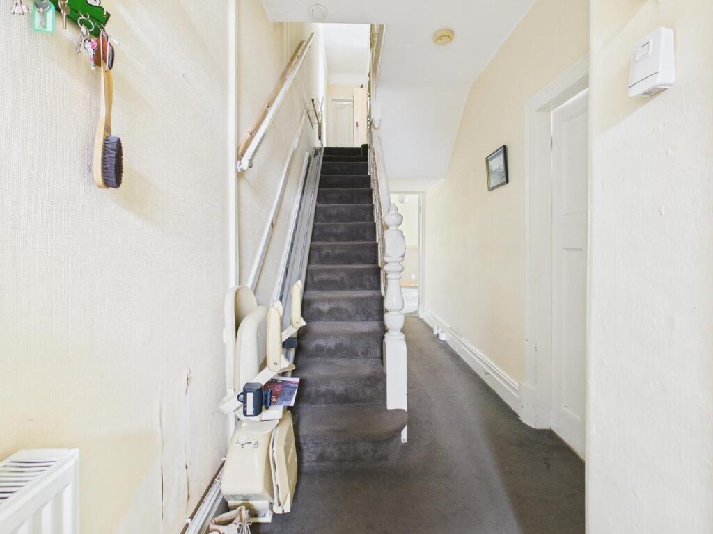 House in Bridgend, Hencastel - View 2