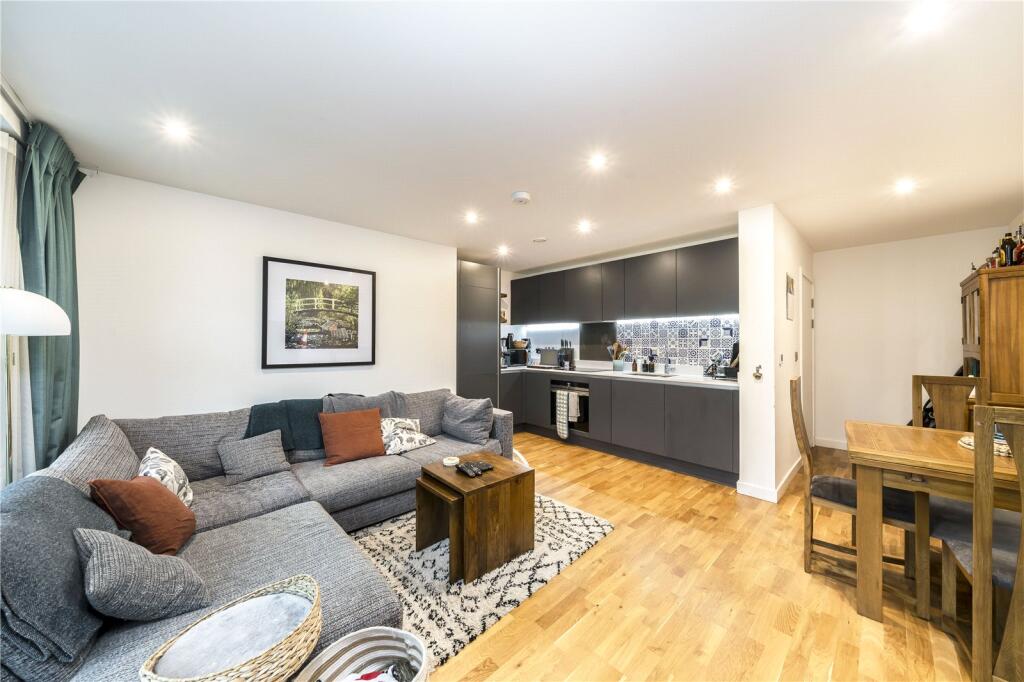 Main image of property: Hawthorne Crescent, Greenwich, London, SE10