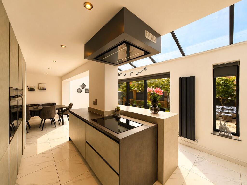 Fern View, Gomersal, BD19 photo 5