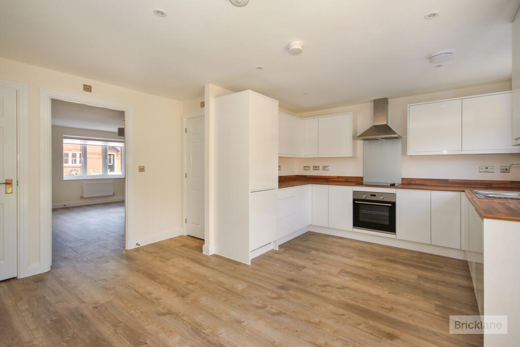 House in Coventry, West Midlands - View 4
