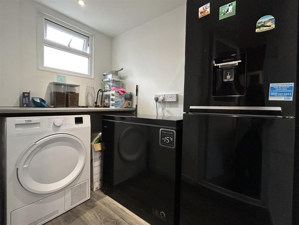 Cranmoor Crescent, Halesowen - View 6