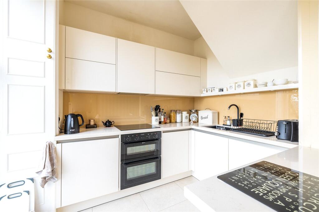 Apartment in Bath - More