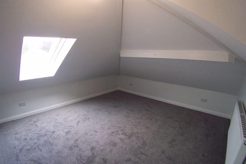 House in Leeds, Farnley - More