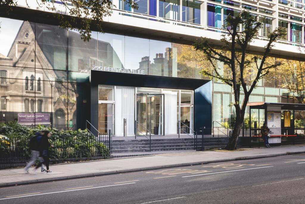 210 Pentonville arrival.jpg