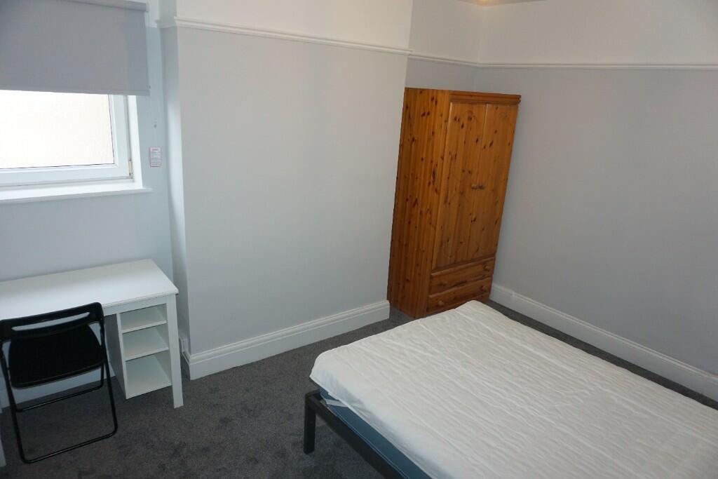 5 bedroom house for rent