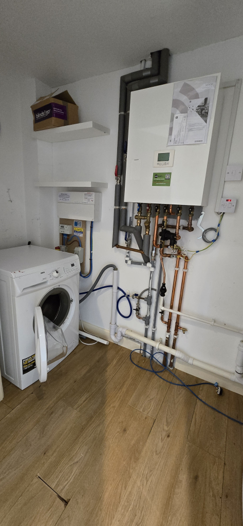 Apartment in Slough - View 5