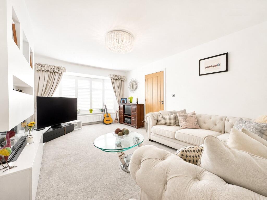 Mountfield Crescent, Liverpool, Merseyside, L25 photo 2