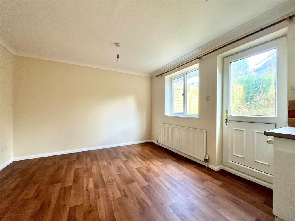 House in Northampton - View 5