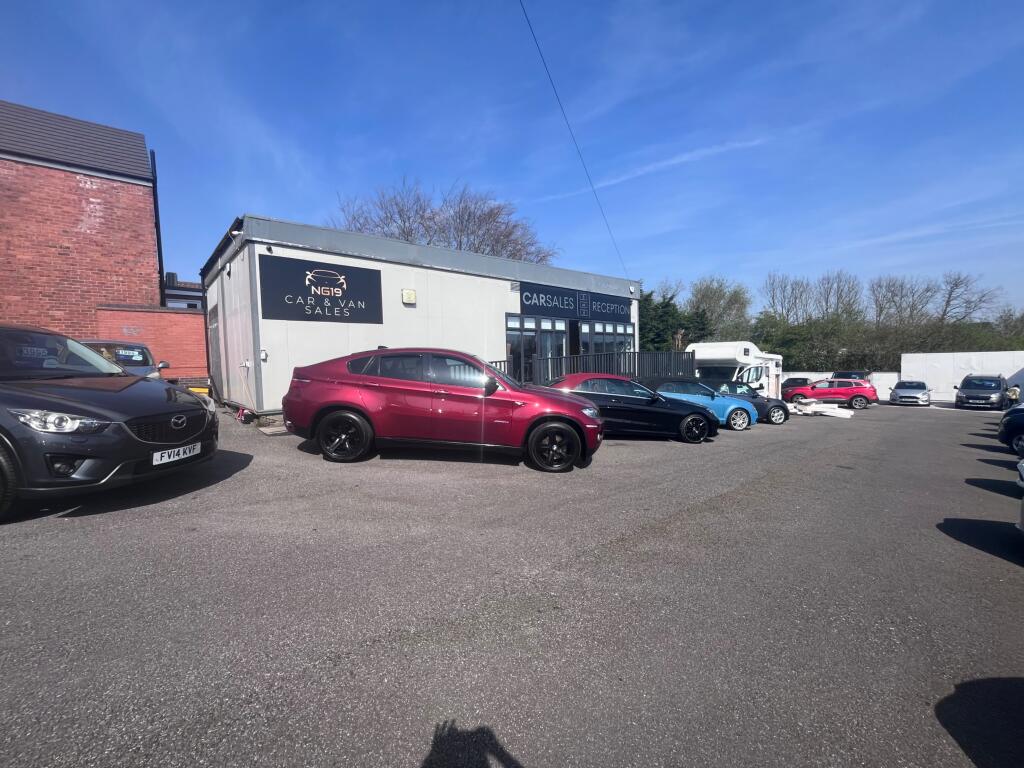 Main image of property: Chesterfield Road North, Mansfield, NG19