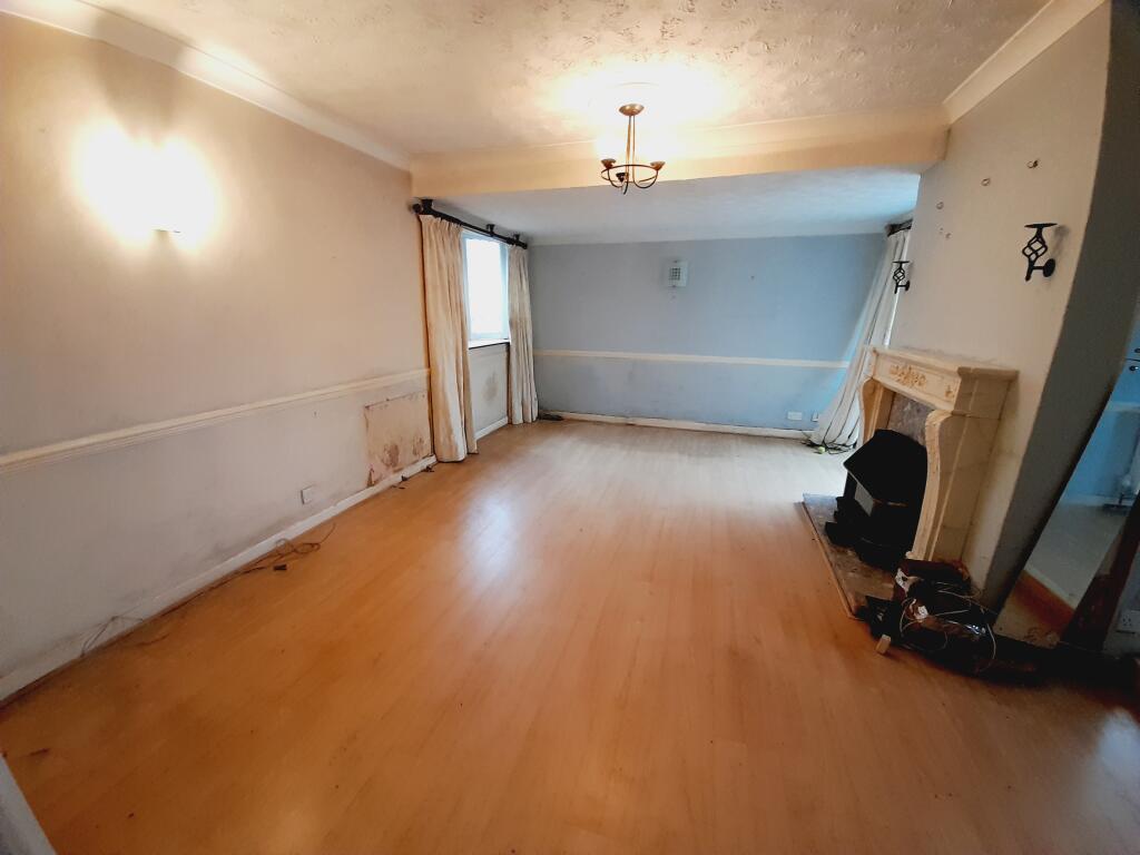42 Highfield Road, Saxilby, Lincoln, Lincolnshire LN1 2QJ photo 4
