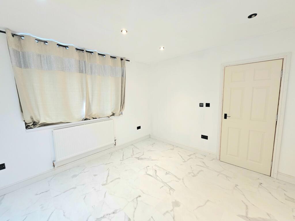 Wilmot Drive, Birmingham - View 5
