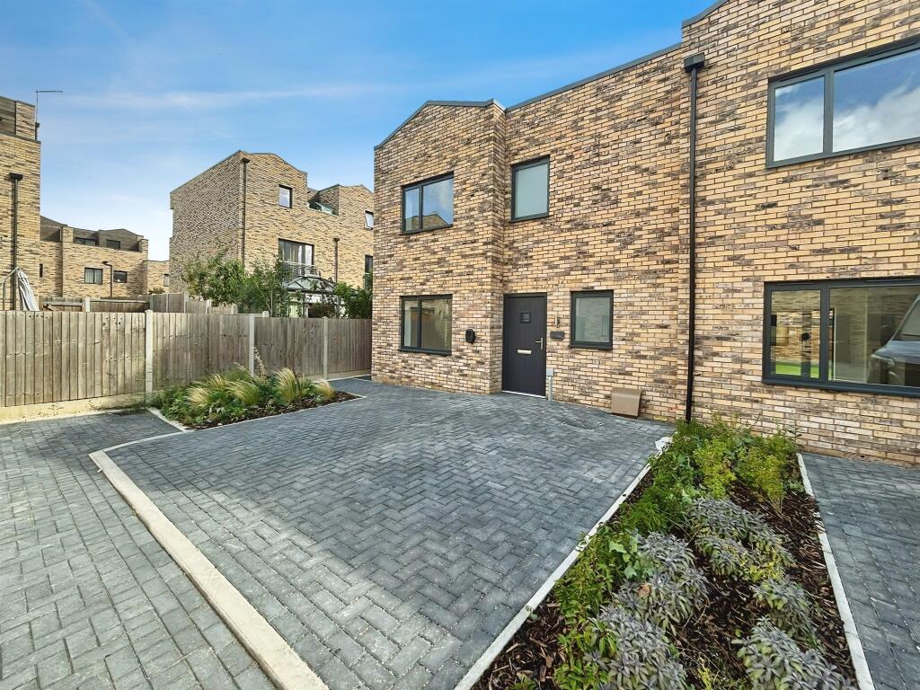 Main image of property: Trent Lane, Nottingham