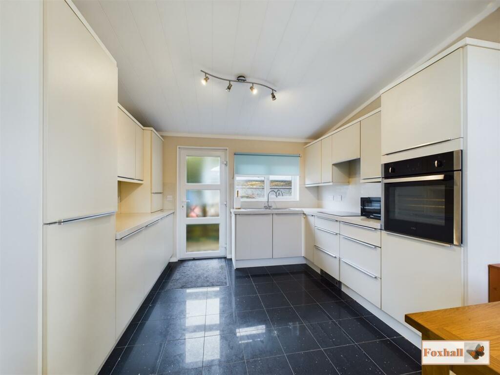 Milano Avenue, Martlesham Heath photo 2