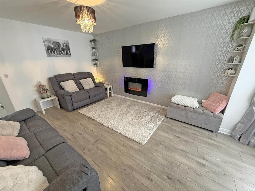 House in Newcastle upon Tyne - View 2