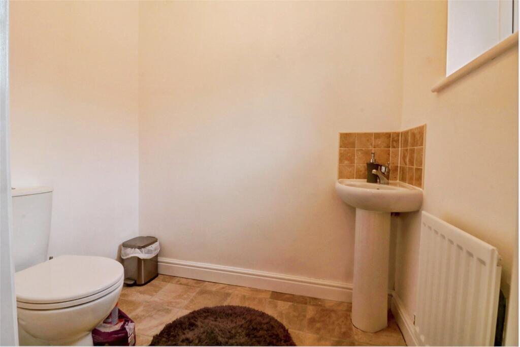 Lievers Close, Shotley Bridge, Consett, DH8 photo 4