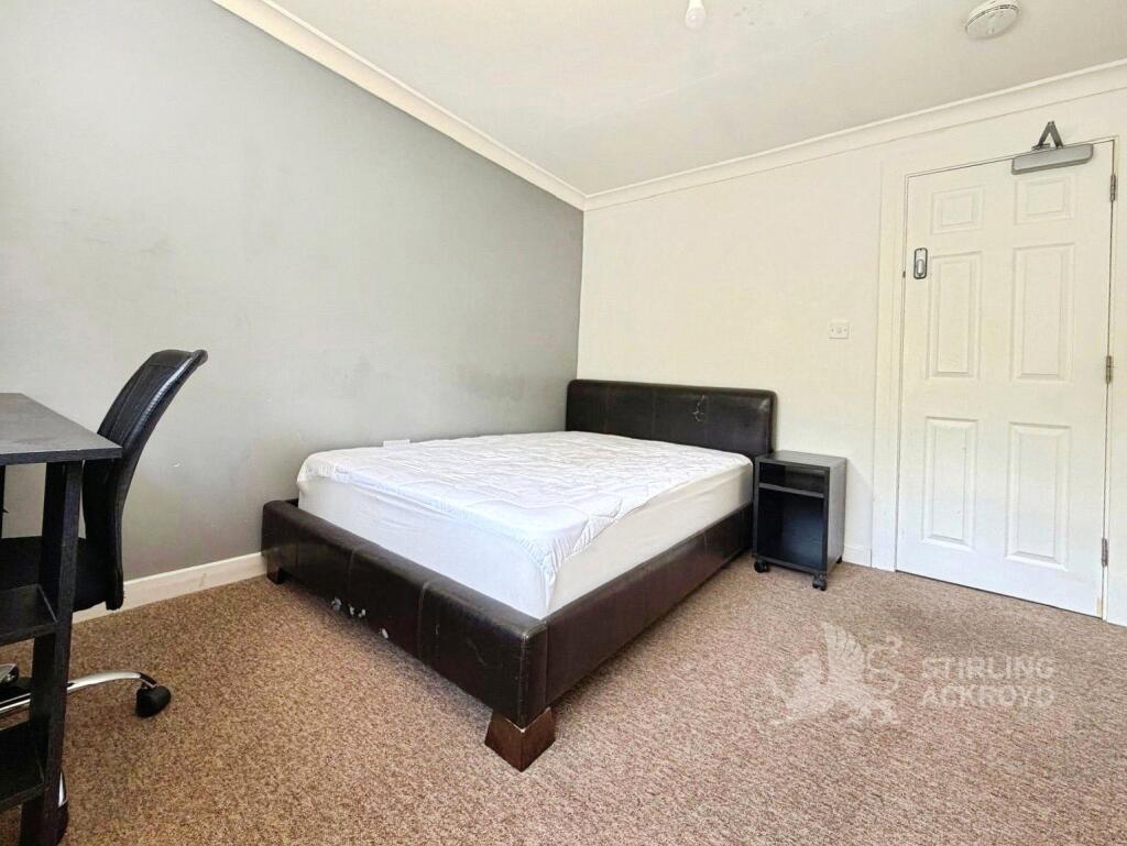 House in Guildford - More