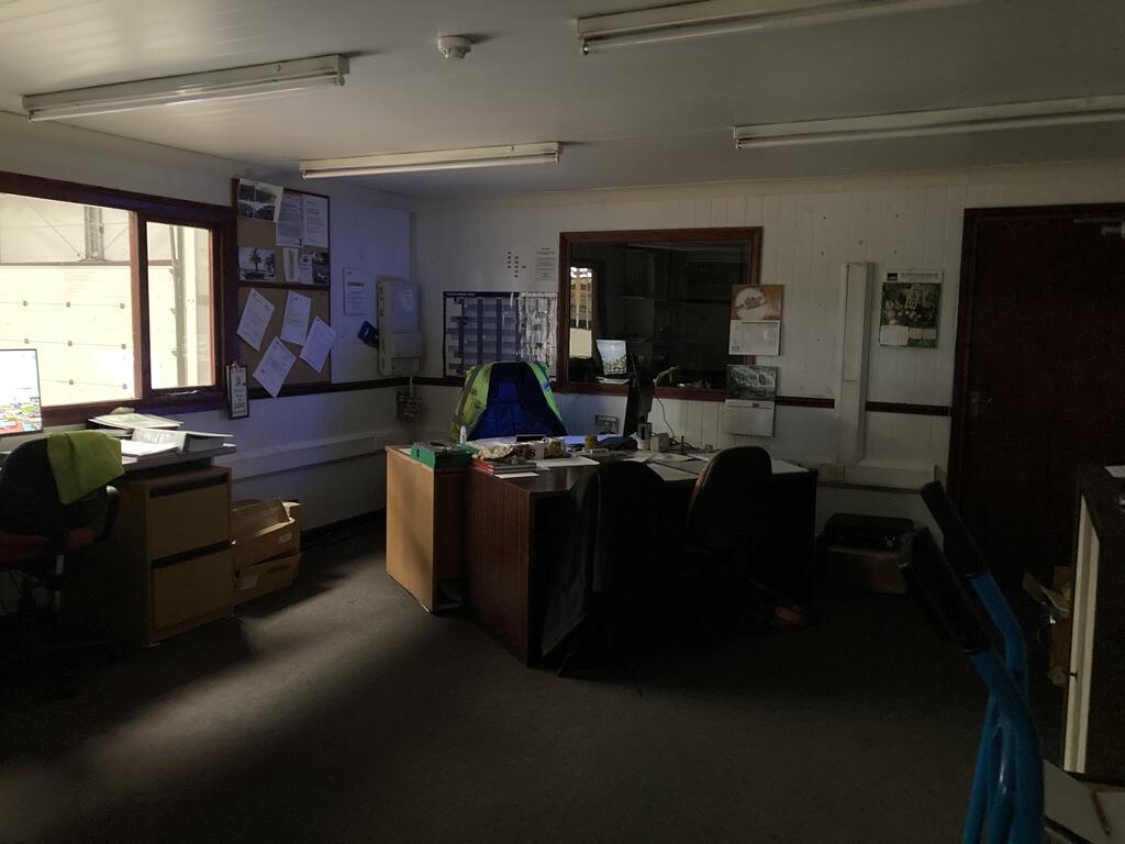 Photo 11
