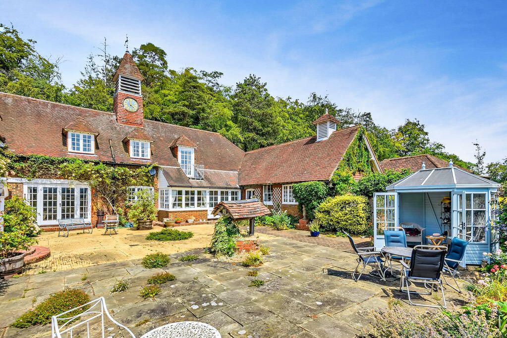Main image of property: Colekitchen Lane, Gomshall