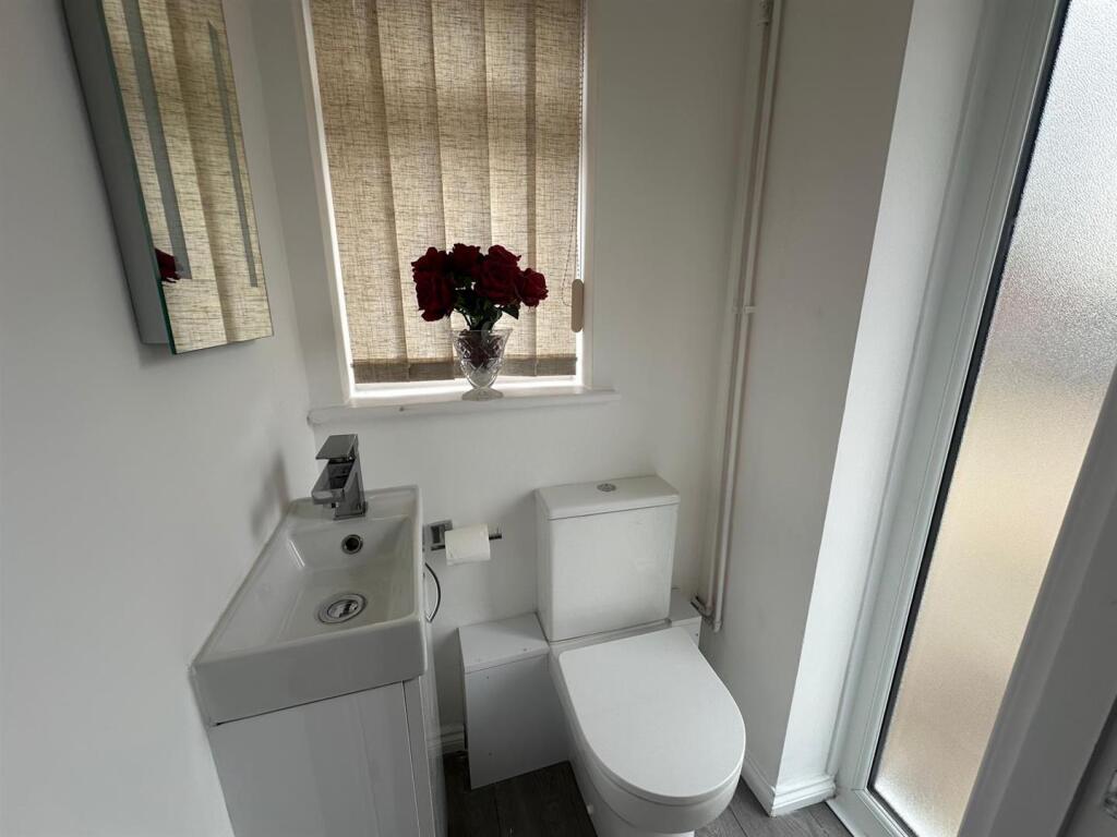 House in Mid Suffolk, Stowmarket - More