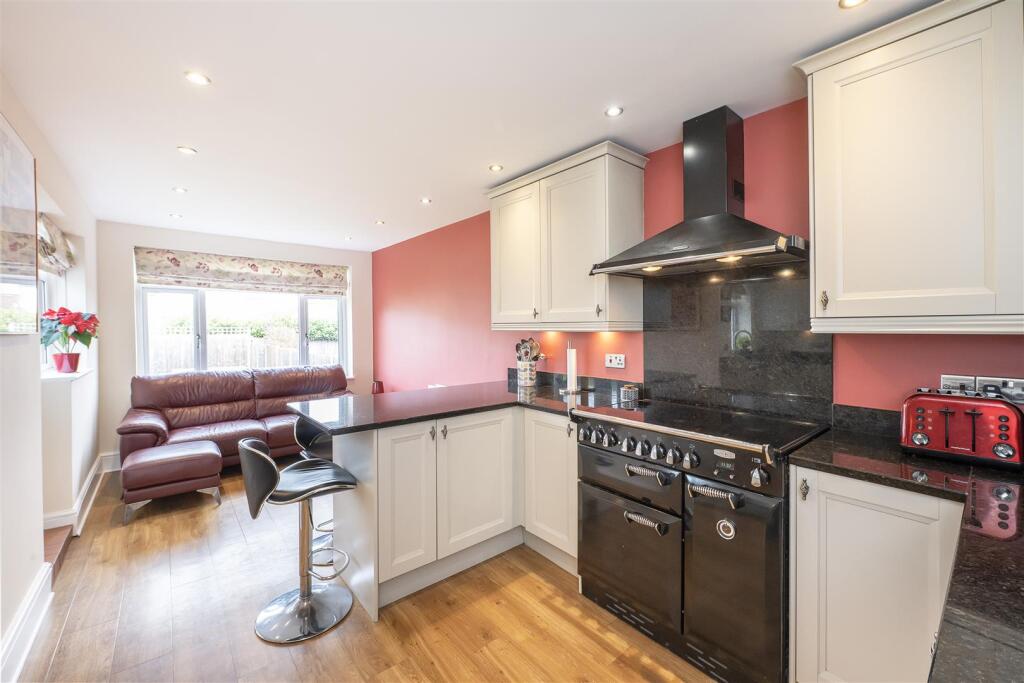 Additional image 12 of Park Mount, Harpenden