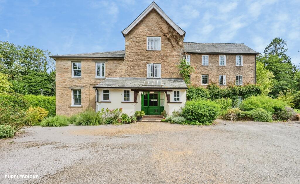 Main image of property: Aston court, ROSS-ON-WYE, HR9