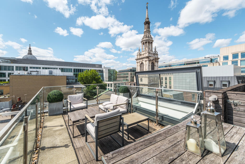 Apartment in London - View 2
