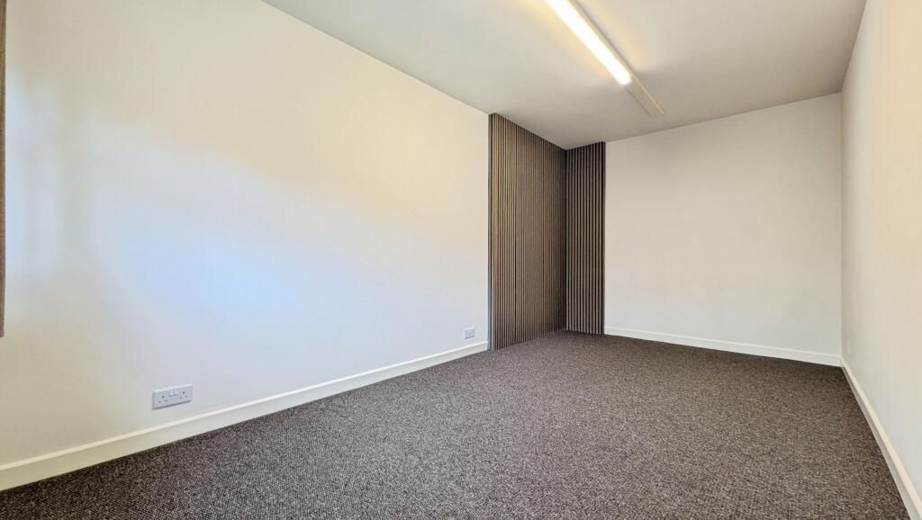 House in Oldham, Greater Manchester - More
