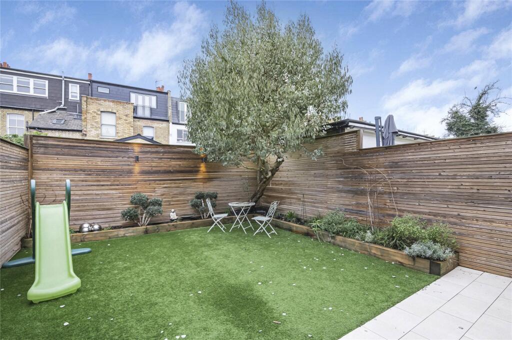 Pendle Road, Furzedown, SW16 photo 4
